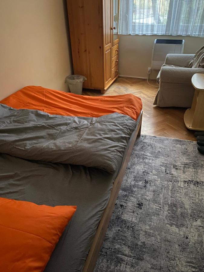 Oeguenc'S Apartment Szeged Esterno foto
